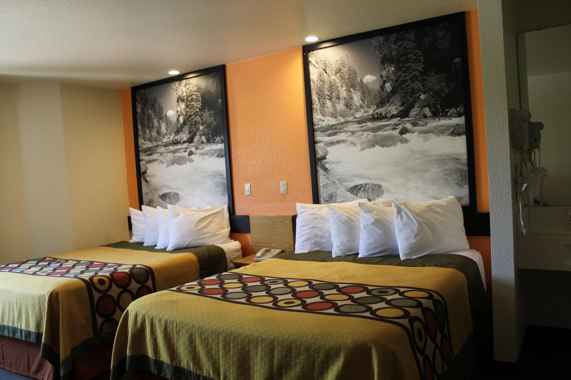 ซูเปอร์ 8 บาย วินด์แฮม โชว์ โลว์ โชว์ Hotel โชว์โลว์ ภายนอก รูปภาพ