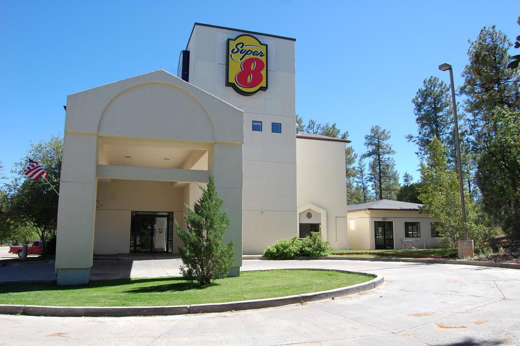 ซูเปอร์ 8 บาย วินด์แฮม โชว์ โลว์ โชว์ Hotel โชว์โลว์ ภายนอก รูปภาพ